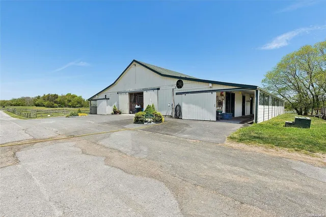 $7,999,000 | 1396 Main Road, Riverhead, NY 11947