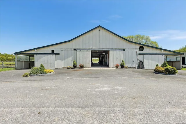 $7,999,000 | 1396 Main Road, Riverhead, NY 11947