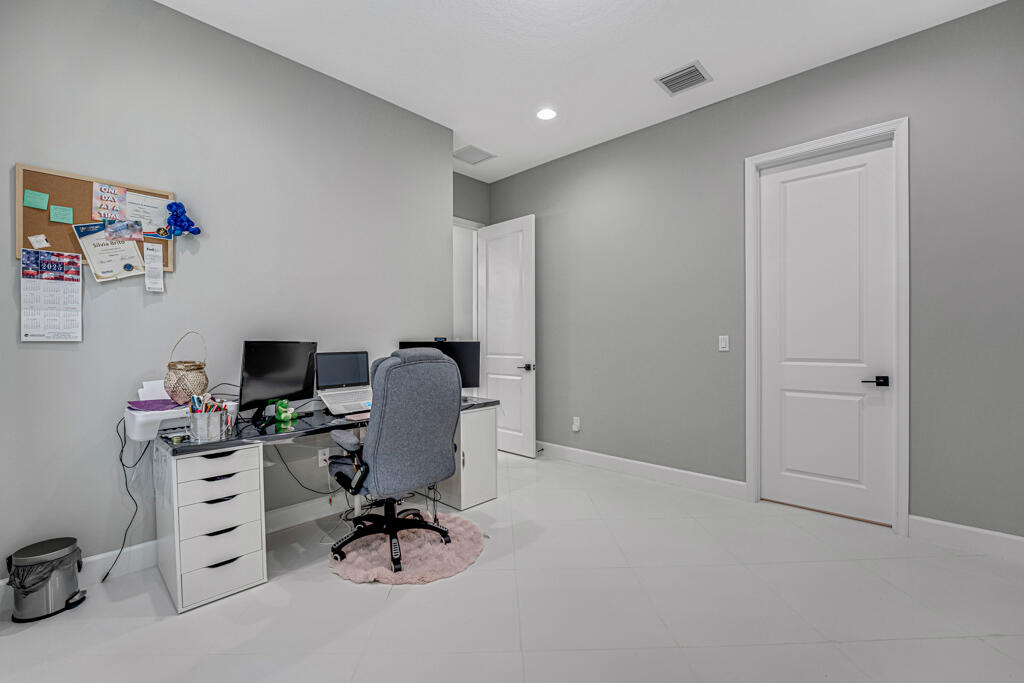 5482 Macoon Way Westlake, FL 33470 - Photo 13 of 69 50