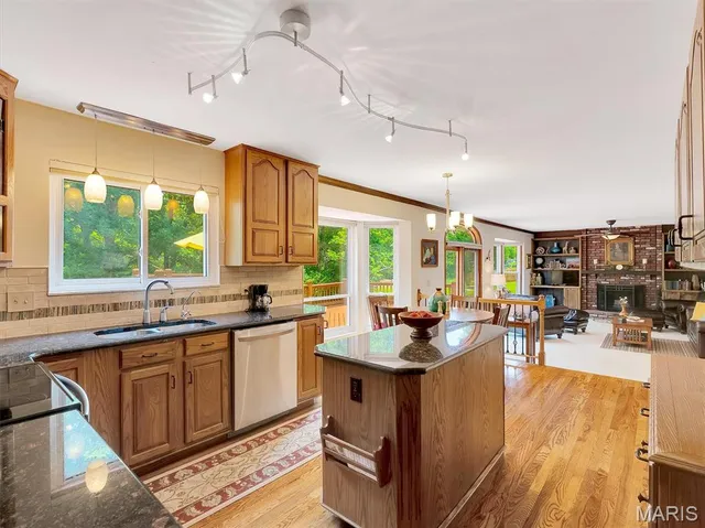 $429,900 | 101 Strecker Road, Ellisville, MO 63011