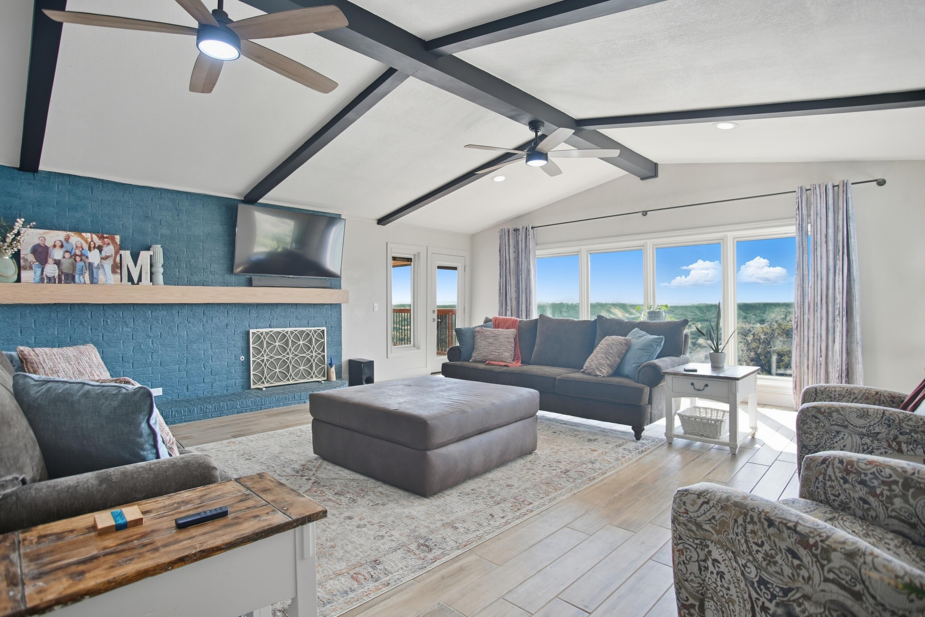 25 East Canyonview Drive Ransom Canyon, TX 79366 - Photo 3 of 58 DSC_6877