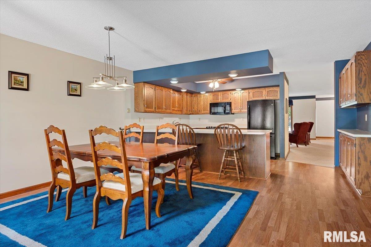 2104 Sunstone Court Springfield, IL 62704 - Photo 14 of 38 Gallery Image 14
