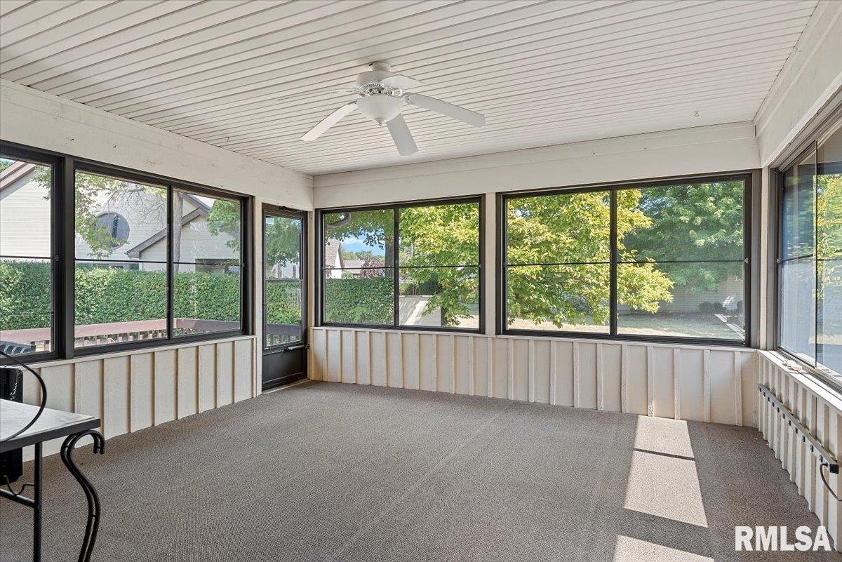 2104 Sunstone Court Springfield, IL 62704 - Photo 16 of 38 Gallery Image 16