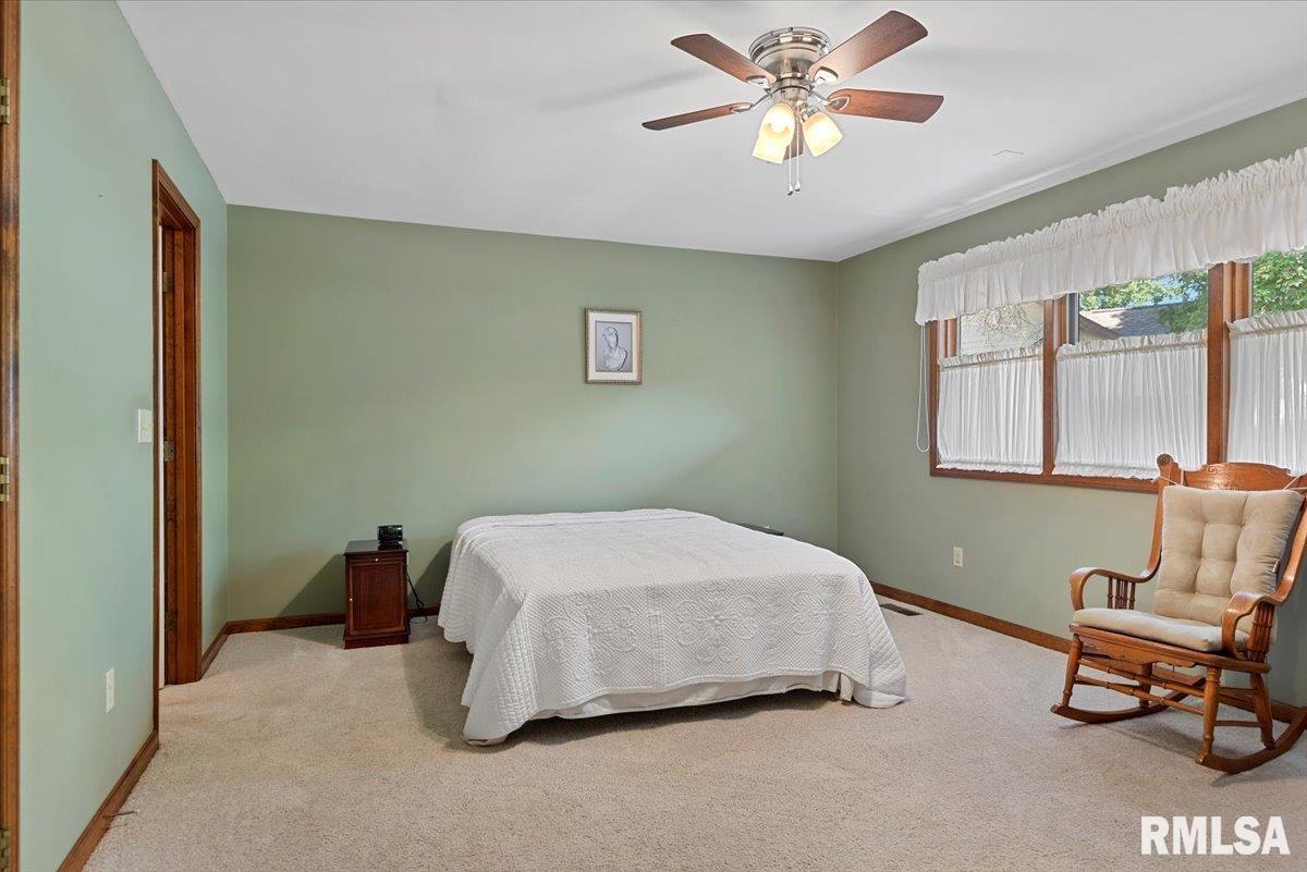 2104 Sunstone Court Springfield, IL 62704 - Photo 18 of 38 Gallery Image 18
