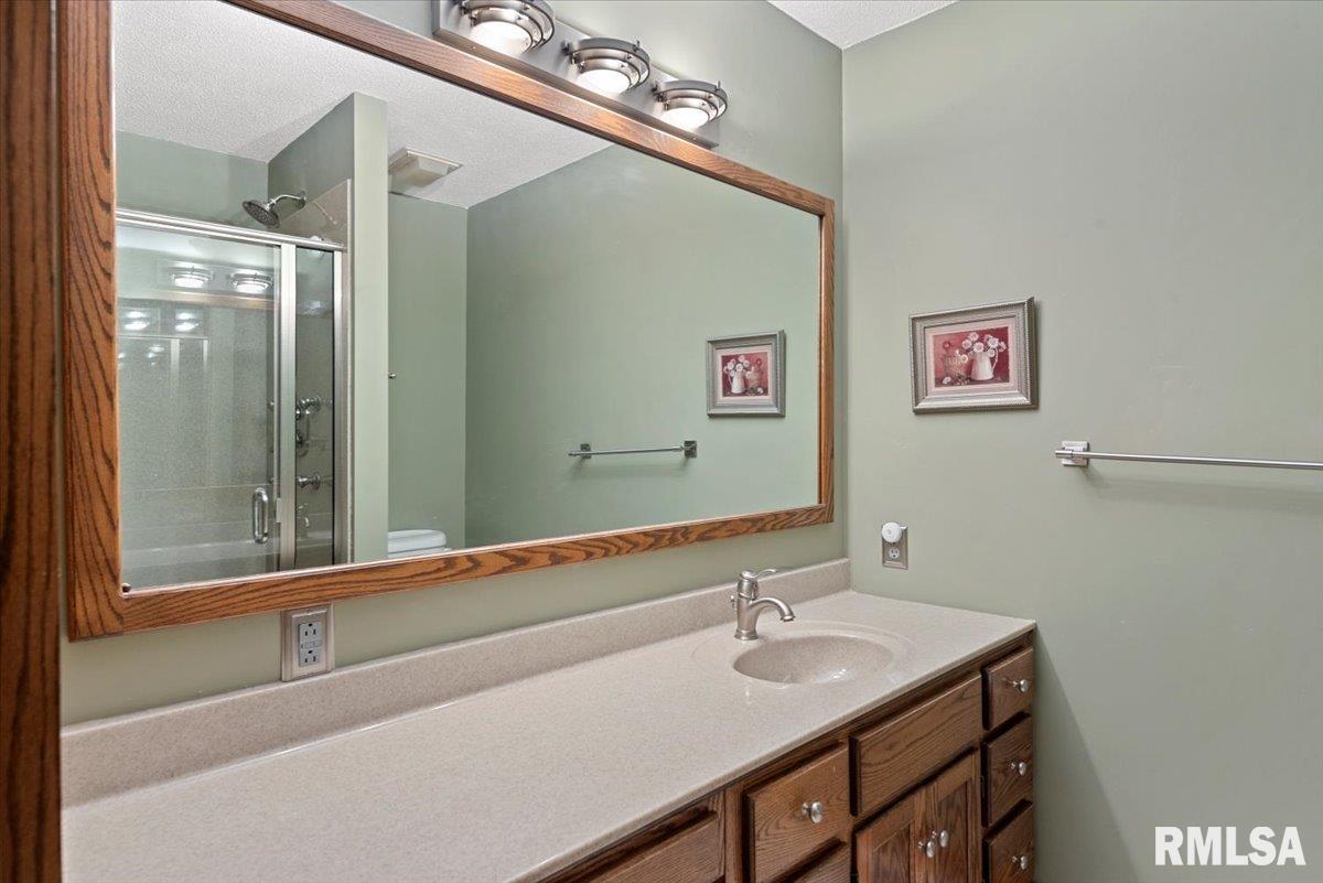 2104 Sunstone Court Springfield, IL 62704 - Photo 21 of 38 Gallery Image 21