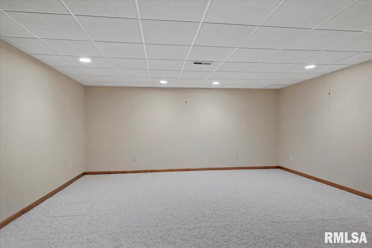 2104 Sunstone Court Springfield, IL 62704 - Photo 26 of 38 Gallery Image 26