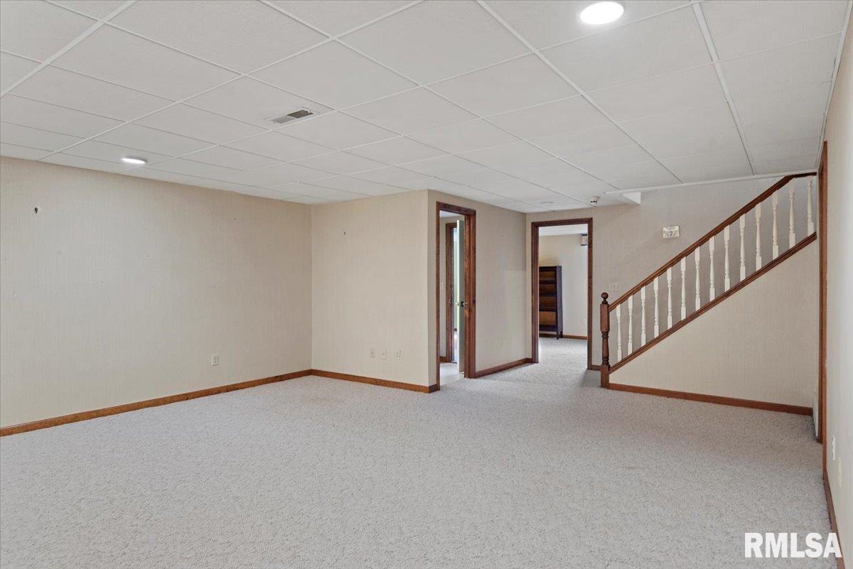 2104 Sunstone Court Springfield, IL 62704 - Photo 28 of 38 Gallery Image 28