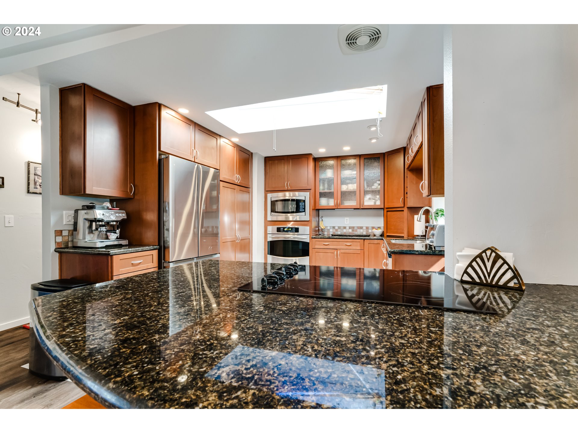 3085 Kincaid Street Eugene, OR 97405 - Photo 12 of 47 Kitchen