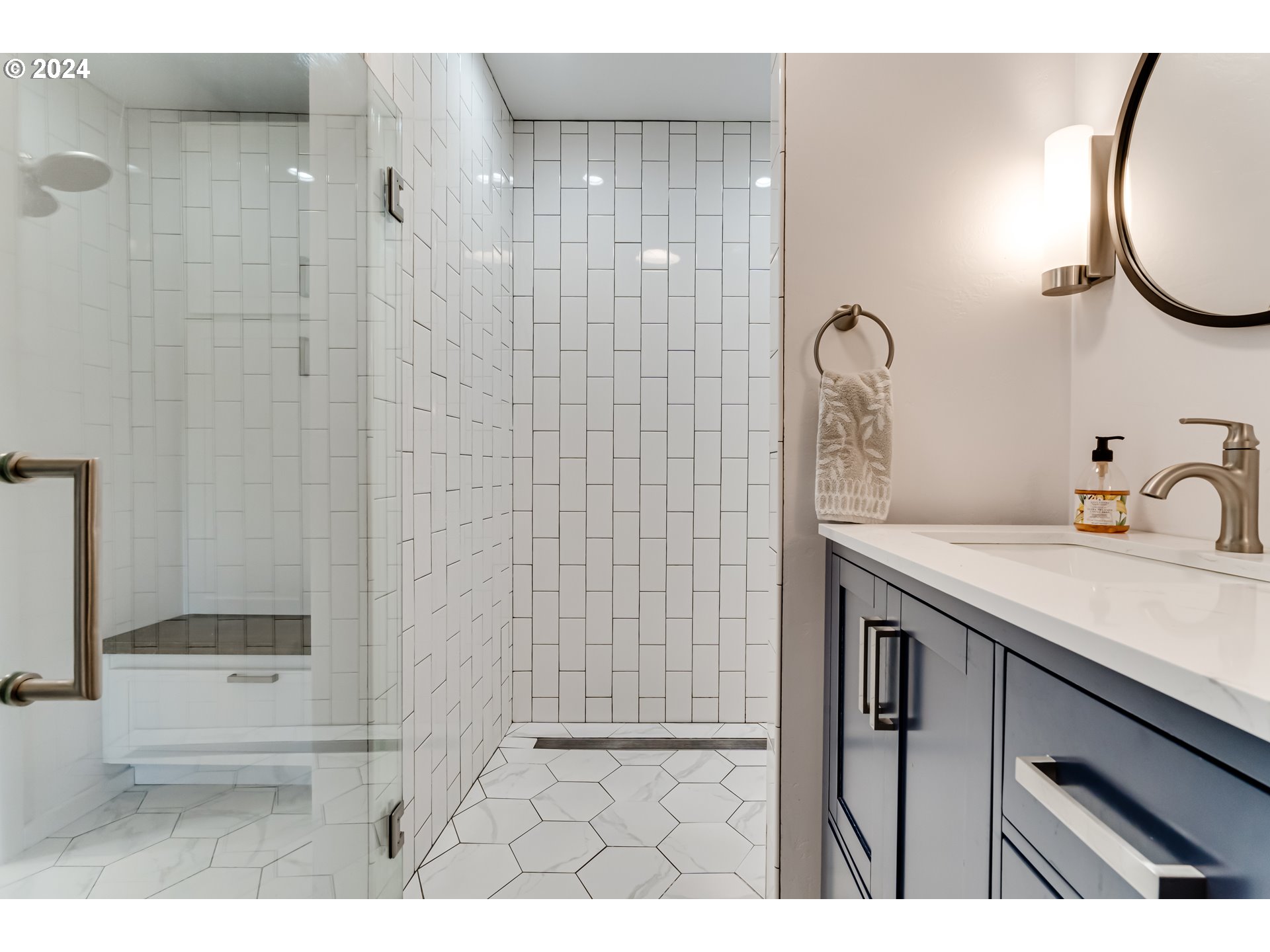 3085 Kincaid Street Eugene, OR 97405 - Photo 23 of 47 Bathroom