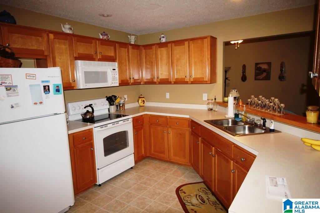 118 Hawk Pass Anniston, AL 36207 - Photo 4 of 36