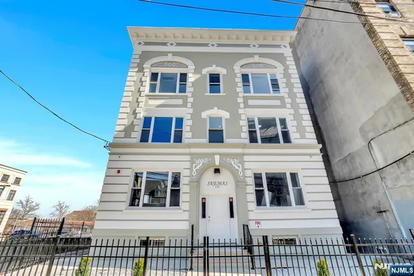 $1,600 | 155-157 Clifton Avenue, Newark, NJ 07104