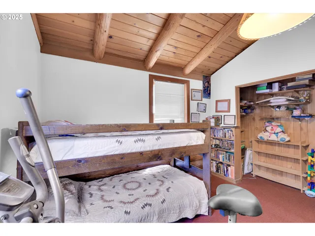 $1,300,000 | Undisclosed Address, Scotts Mills, OR 97375