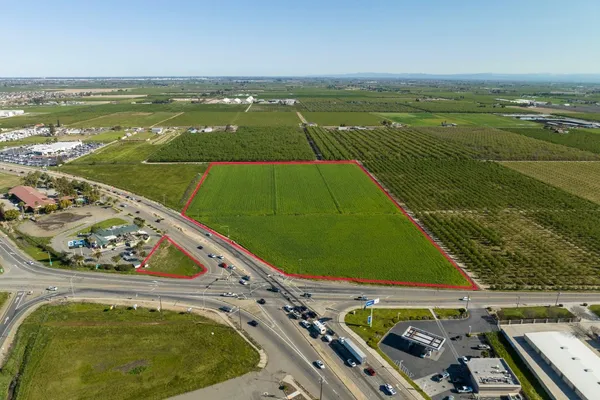 $4,999,000 | 99 Golden State Highway, Turlock, CA 95382