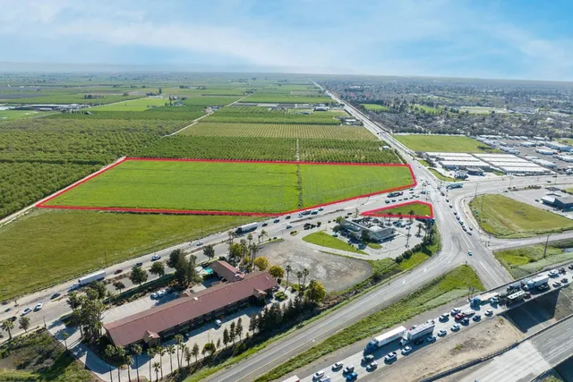 $4,999,000 | 99 Golden State Highway, Turlock, CA 95382