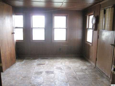 4151 Sycamore Road Palmyra, MI 49268 - Photo 10 of 10 20387334-9.JPG