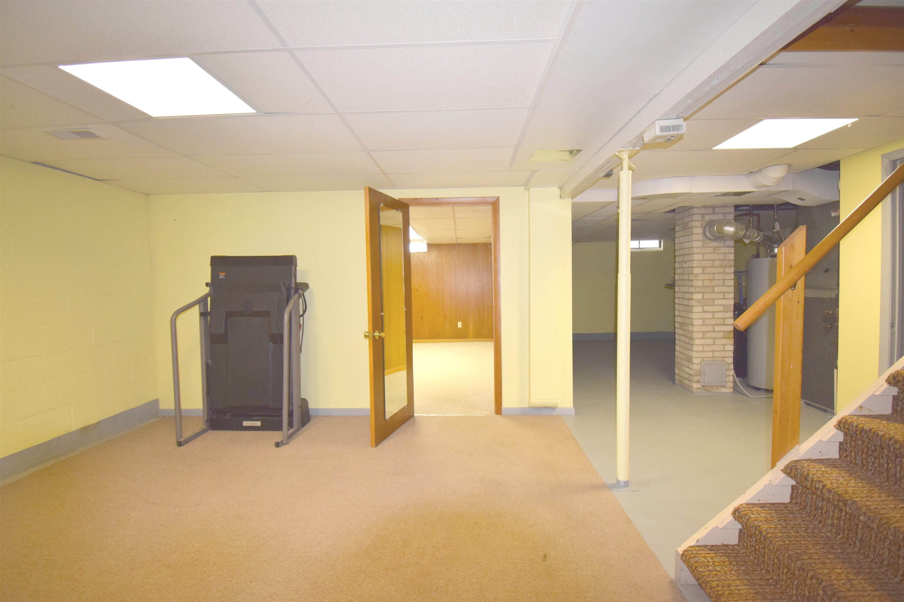 301 John R Street Clare, MI 48617 - Photo 58 of 69 1926622-615a18f9-62ce-40b3-a510-eb285bdf1666.JPG