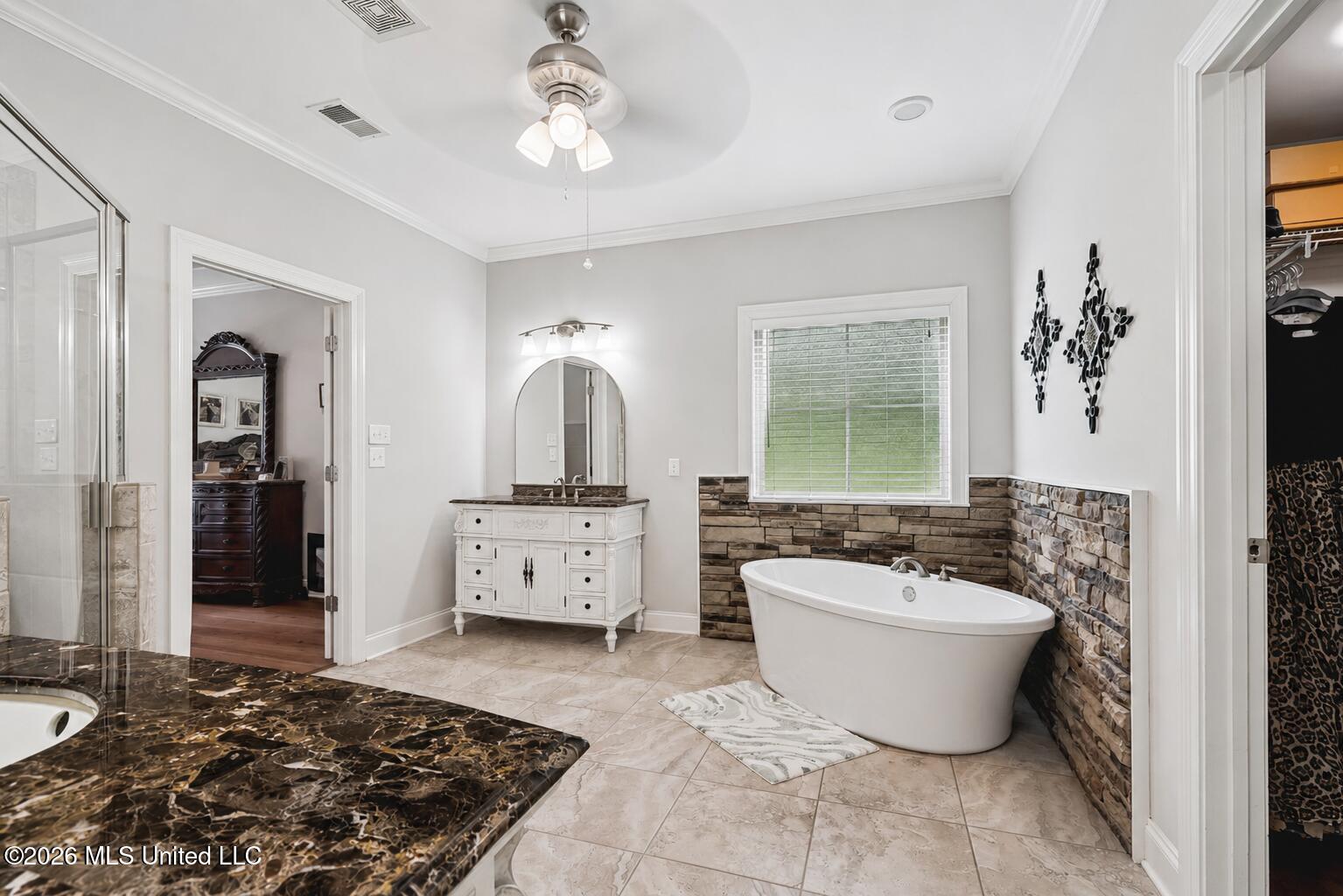 11413 Miller Road Olive Branch, MS 38654 - Photo 20 of 29 master bath