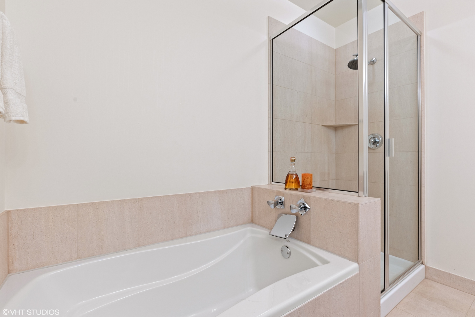 330 North Clinton Street, Unit 508 Chicago, IL 60661 - Photo 17 of 23