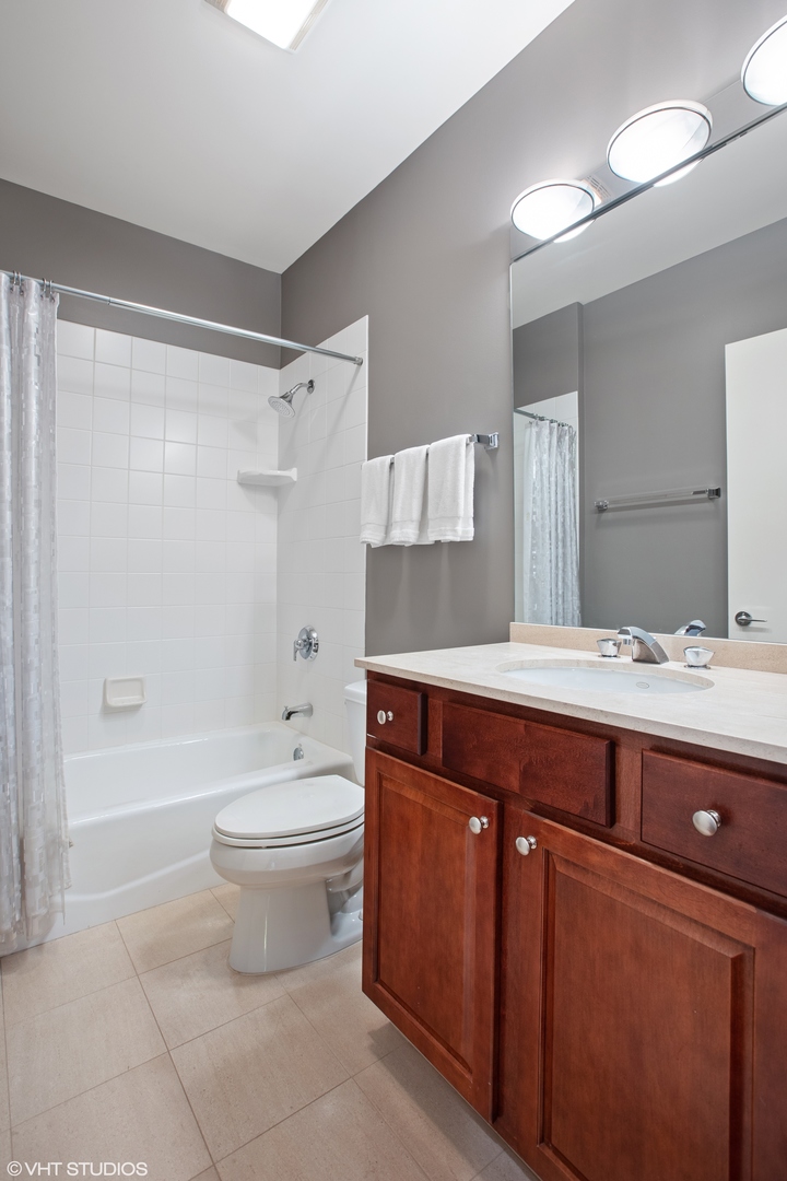 330 North Clinton Street, Unit 508 Chicago, IL 60661 - Photo 20 of 23