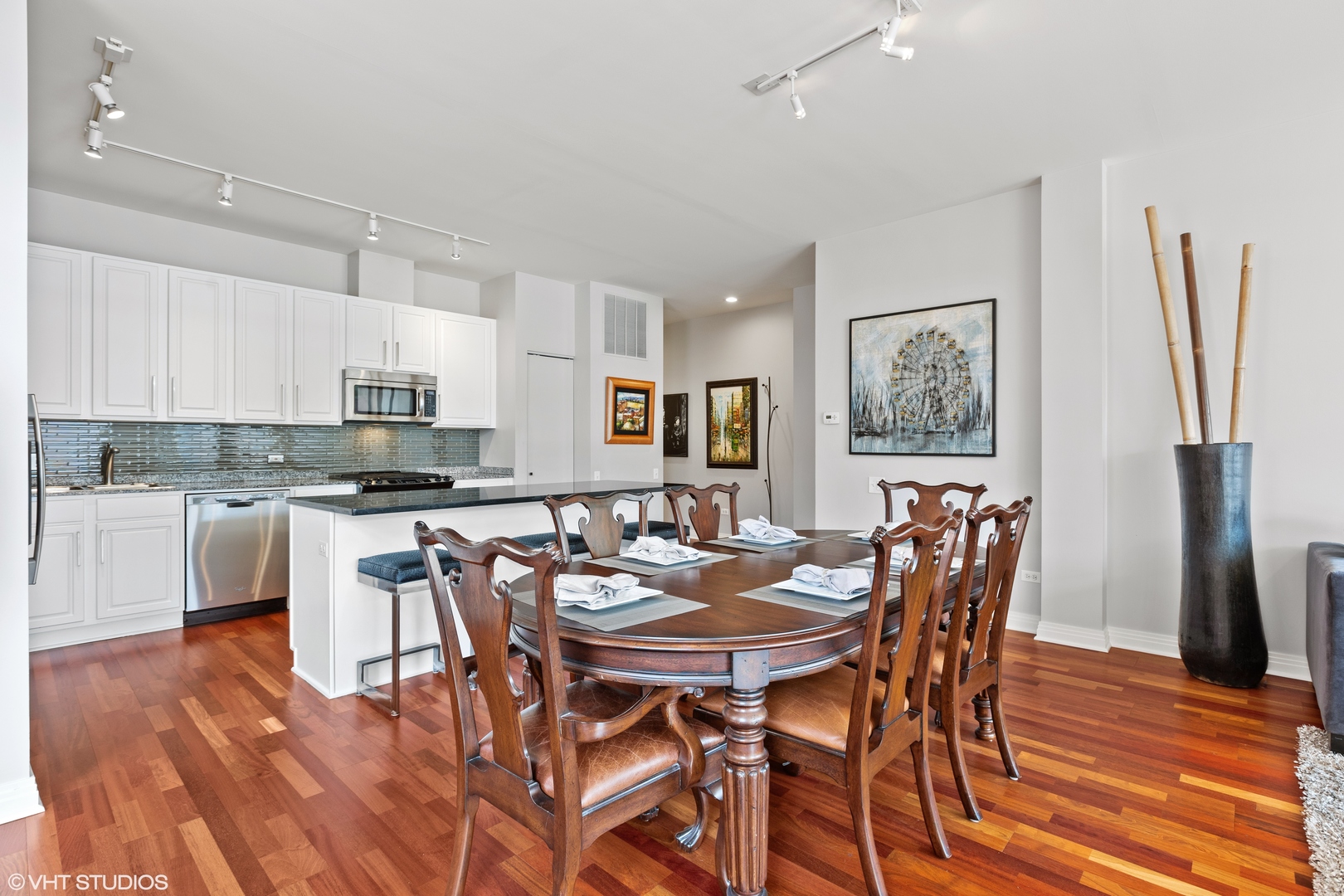 330 North Clinton Street, Unit 508 Chicago, IL 60661 - Photo 7 of 23