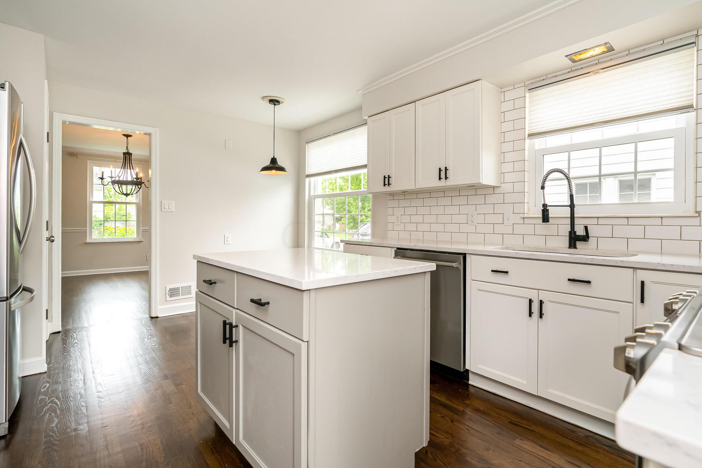 995 Vernon Road Bexley, OH 43209 - Photo 6 of 50 Kitchen