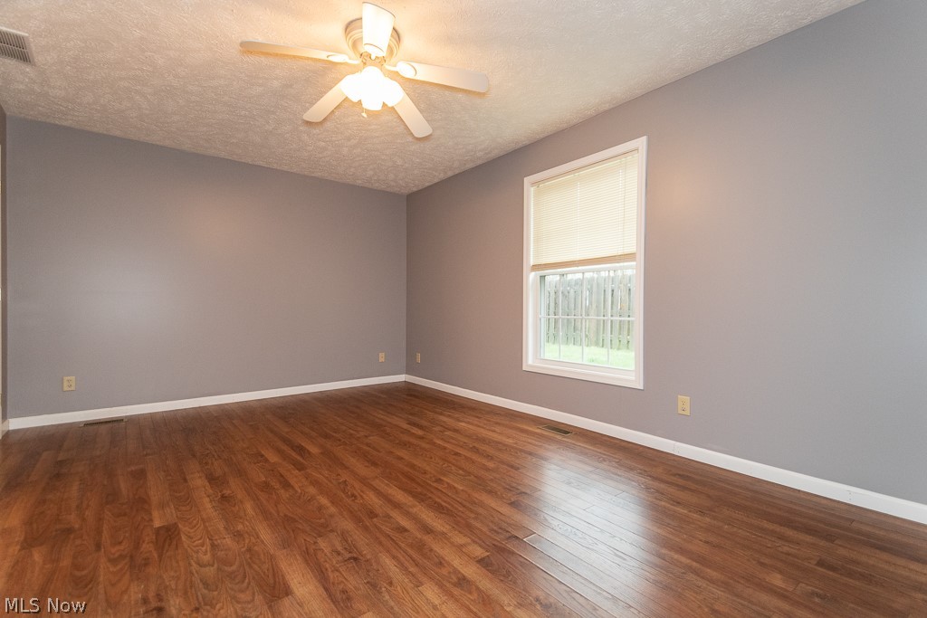 5930 Lake Road West, Unit 3 Ashtabula, OH 44004 - Photo 14 of 25
