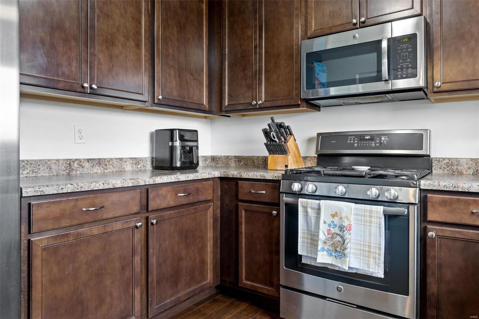 5377 Trailhead Court Eureka, MO 63025 - Photo 11 of 45