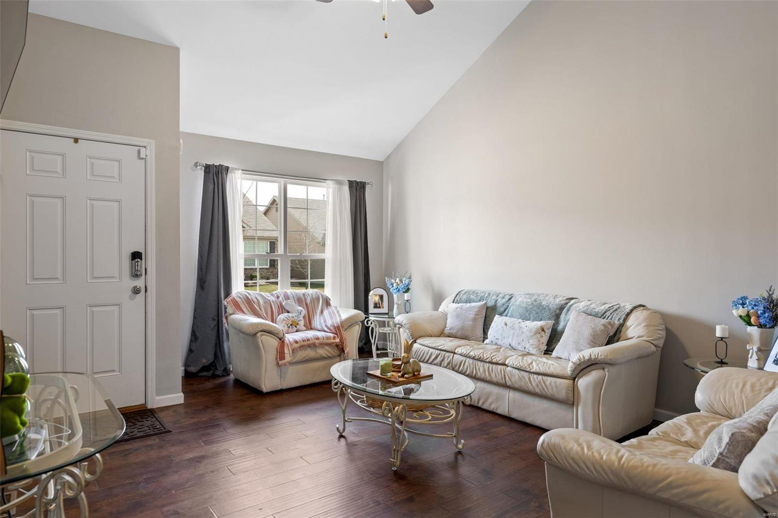 5377 Trailhead Court Eureka, MO 63025 - Photo 6 of 45