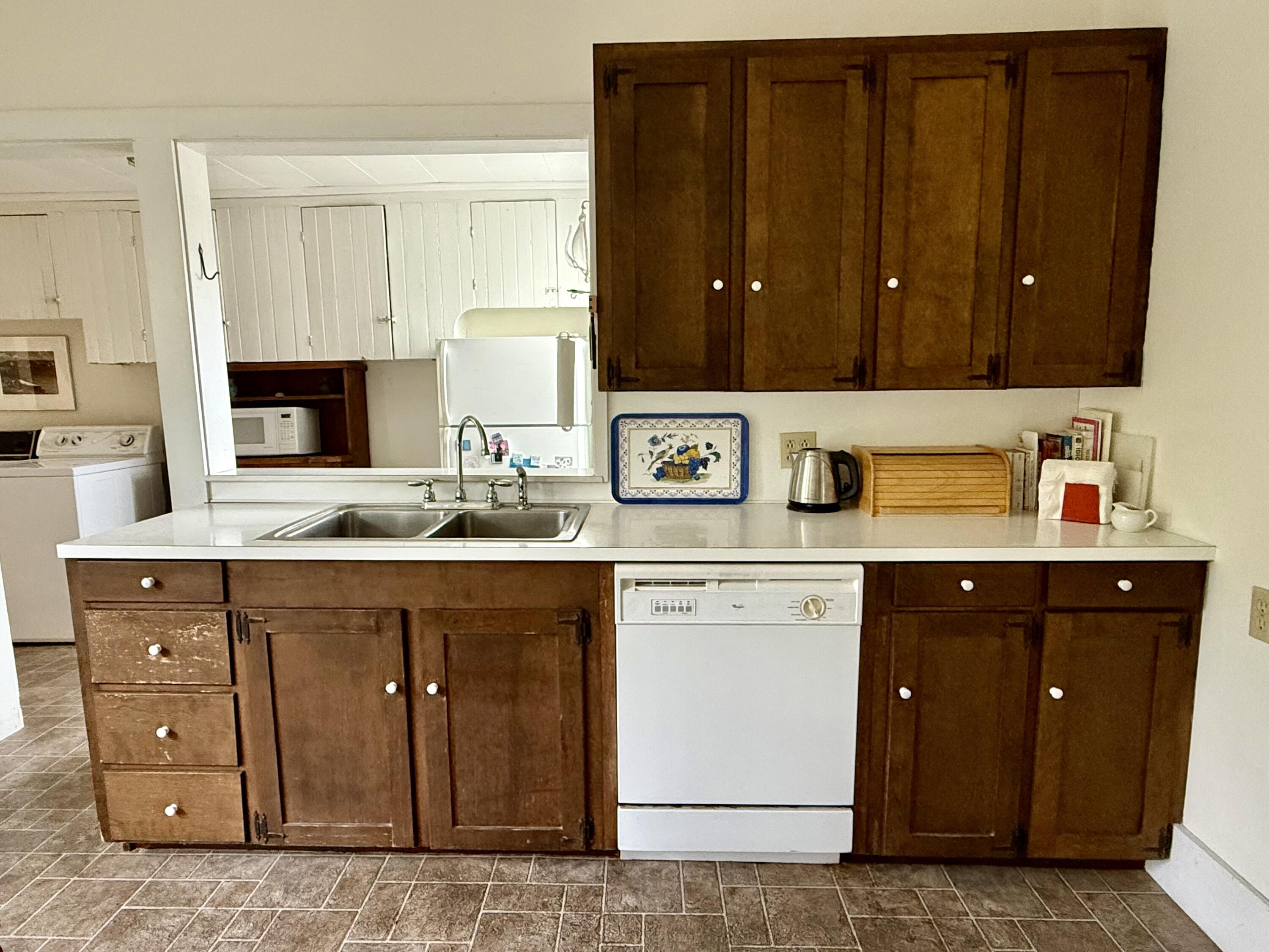 16 Brighton Avenue Vinalhaven, ME 04863 - Photo 16 of 37 IMG_7735
