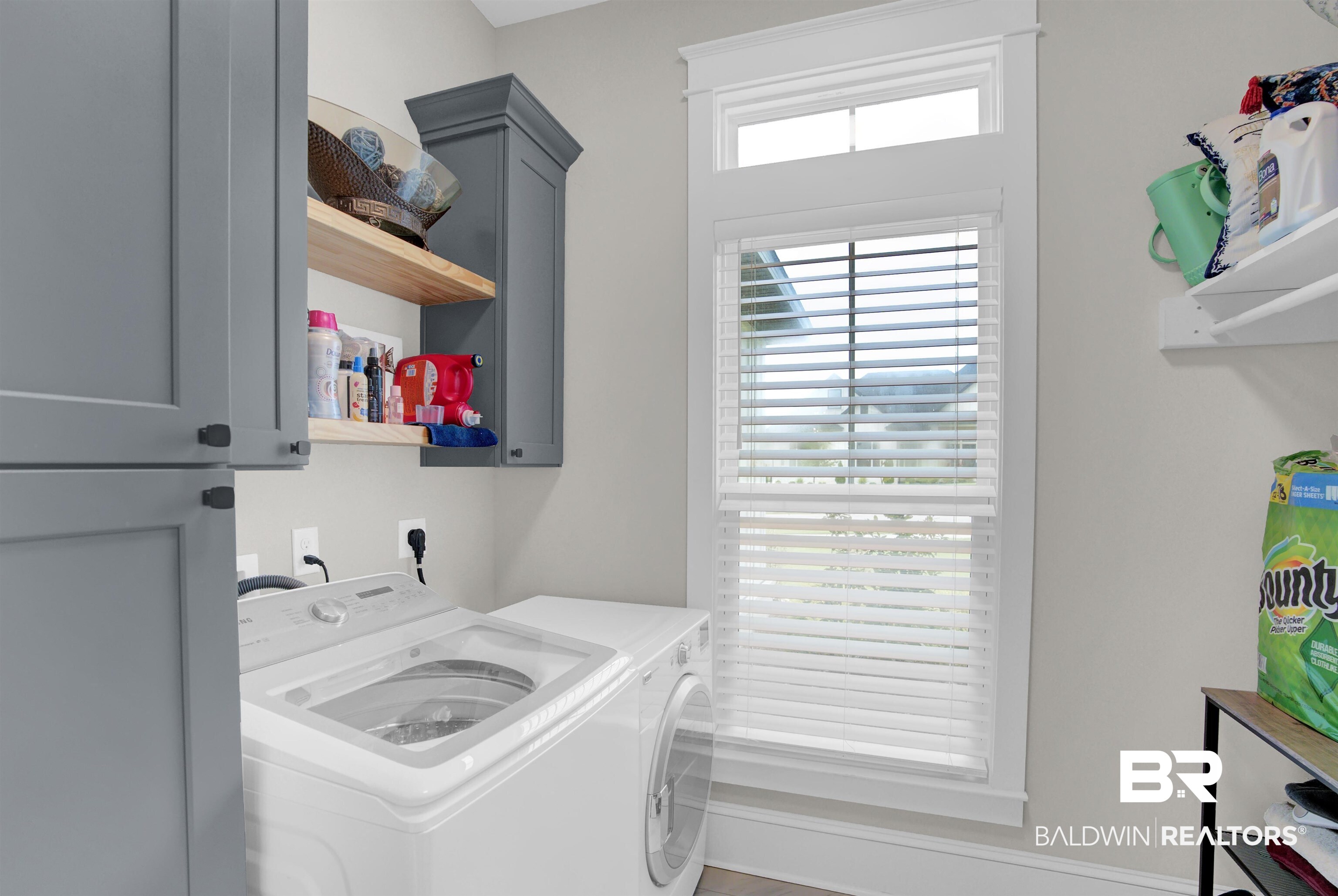 10940 Atrium Avenue Fairhope, AL 36532 - Photo 35 of 43 Laundry room with cabinets and separate washer and dryer