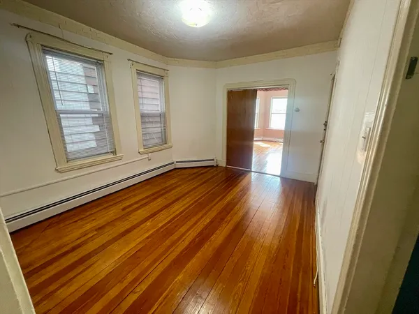 $2,400 | 136 Saratoga Street, Unit 2, Boston, MA 02128