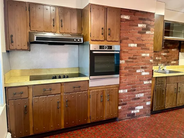 $2,400 | 136 Saratoga Street, Unit 2, Boston, MA 02128