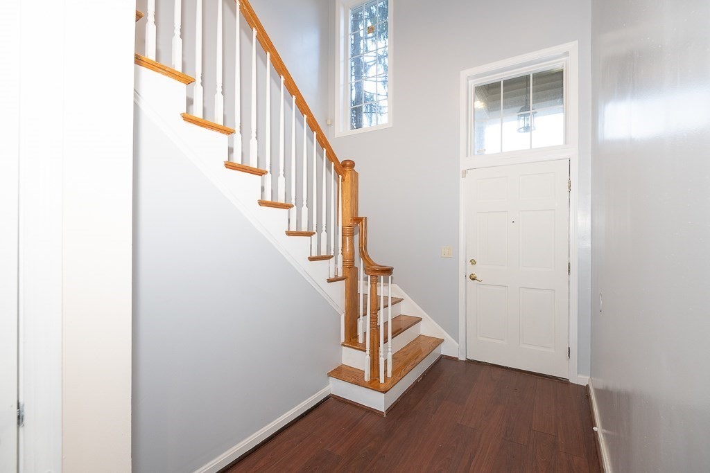7 A Rudolph Street Worcester, MA 01604 - Photo 3 of 28 Gallery Image 3