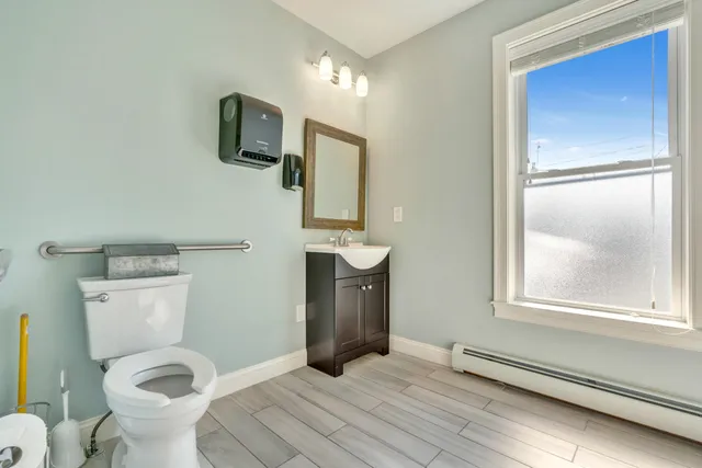 $699,900 | 522 Washington Avenue, Portland, ME 04103