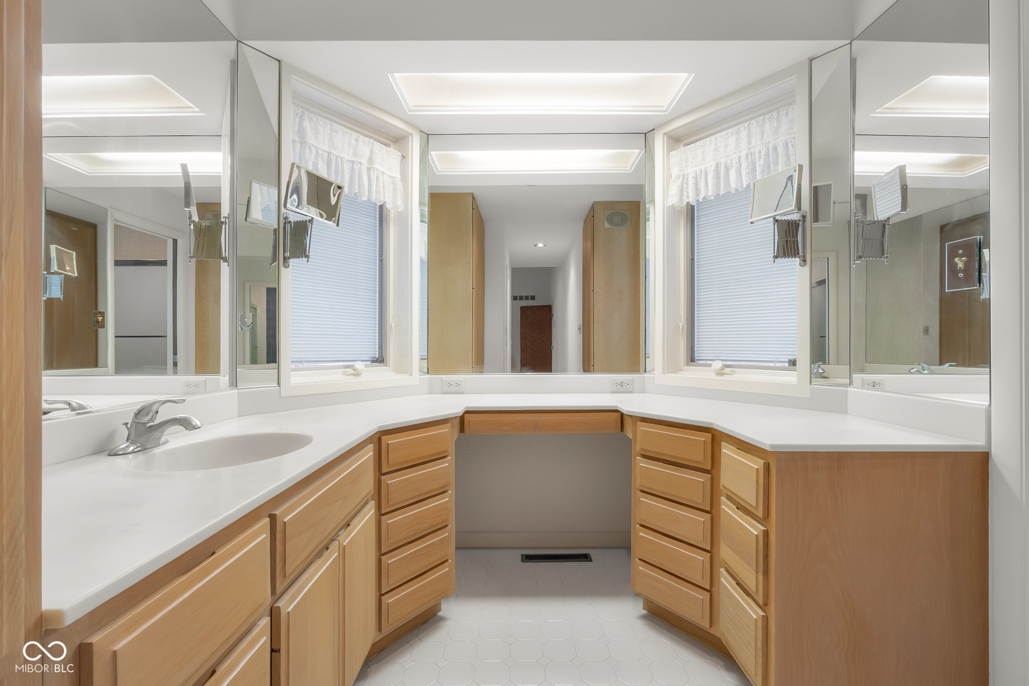 5285 West Carr Hill Road Columbus, IN 47201 - Photo 48 of 96 Gallery Image 48