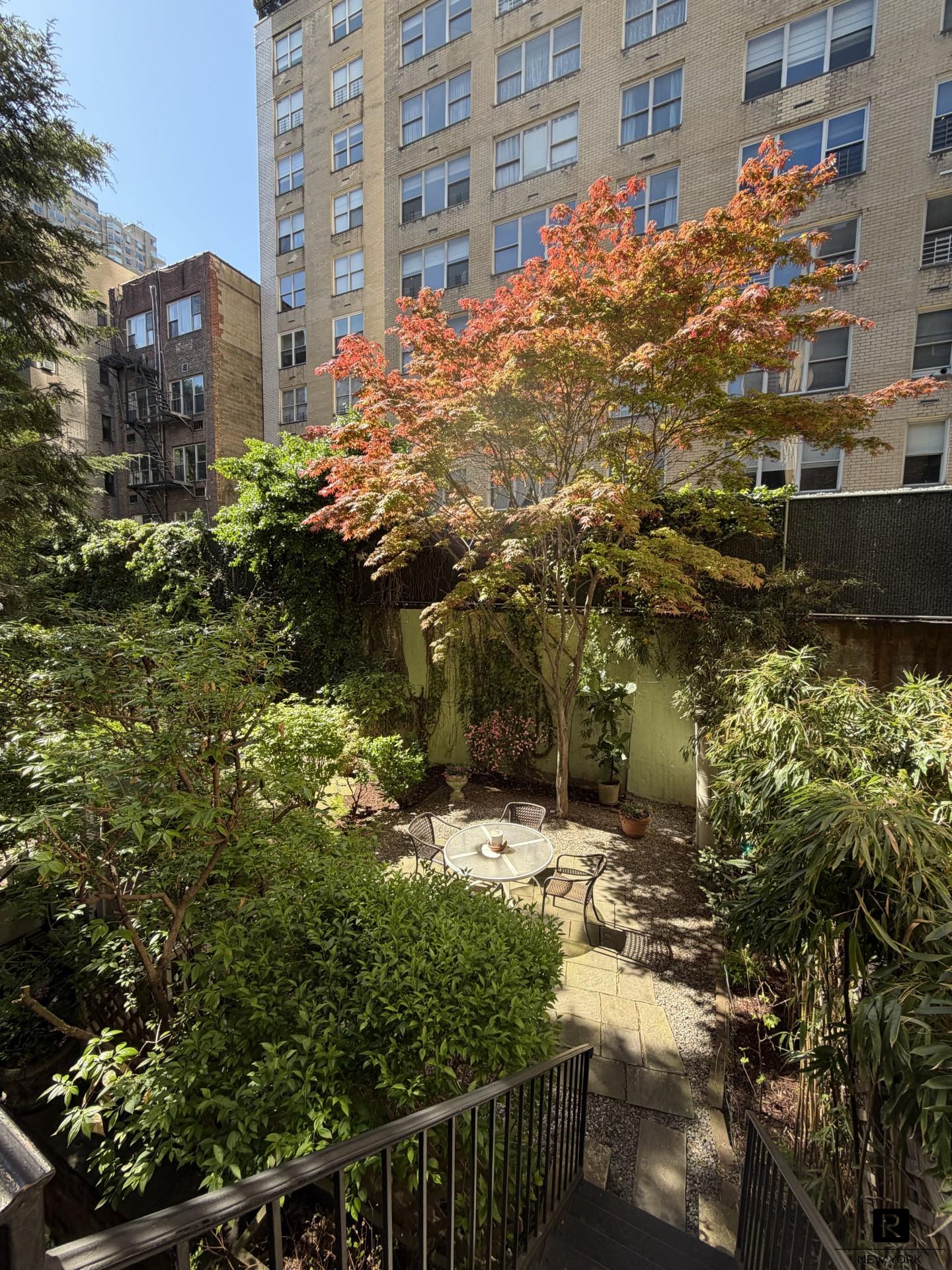 216 East 75th Street, Unit 1W2W Manhattan, NY 10021 - Photo 1 of 20