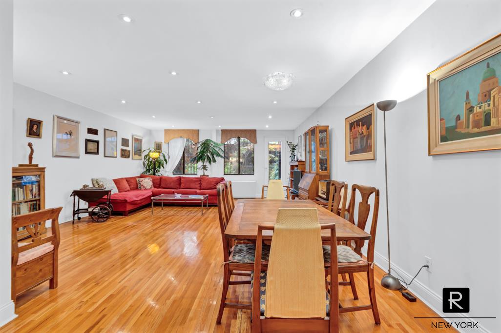 216 East 75th Street, Unit 1W2W Manhattan, NY 10021 - Photo 3 of 20
