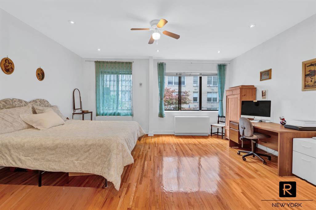 216 East 75th Street, Unit 1W2W Manhattan, NY 10021 - Photo 9 of 20
