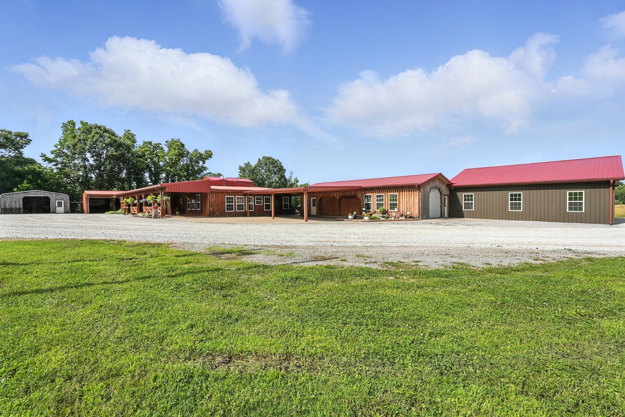 1880 Clydeton Road Waverly, TN 37185 - Photo 32 of 85