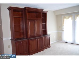 421 Brandon Road Jeffersonville, PA 19403 - Photo 3 of 11 Living Room