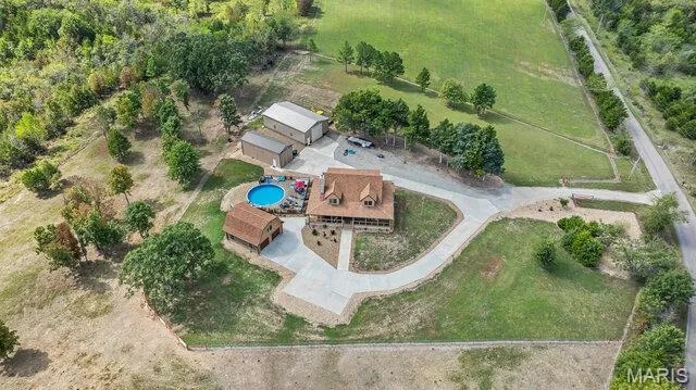 $720,000 | 15010 County Road 8420, Rolla, MO 65401