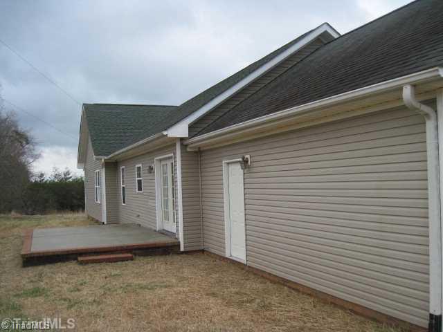 385 Valley Field Road Stoneville, NC 27048 - Photo 7 of 8 Exterior Back.