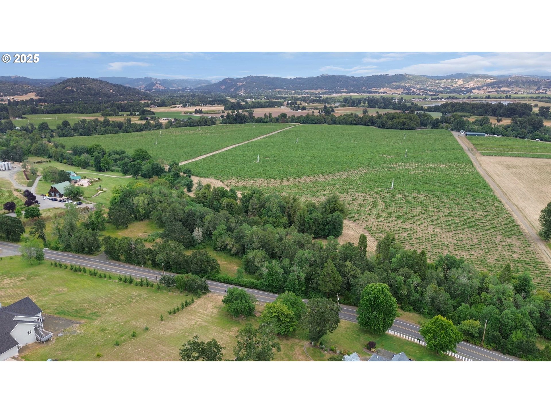 767 Melqua Road Roseburg, OR 97471 - Photo 6 of 7