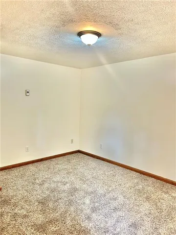 $133,900 | 418 Vance Drive, Burgettstown, PA 15021