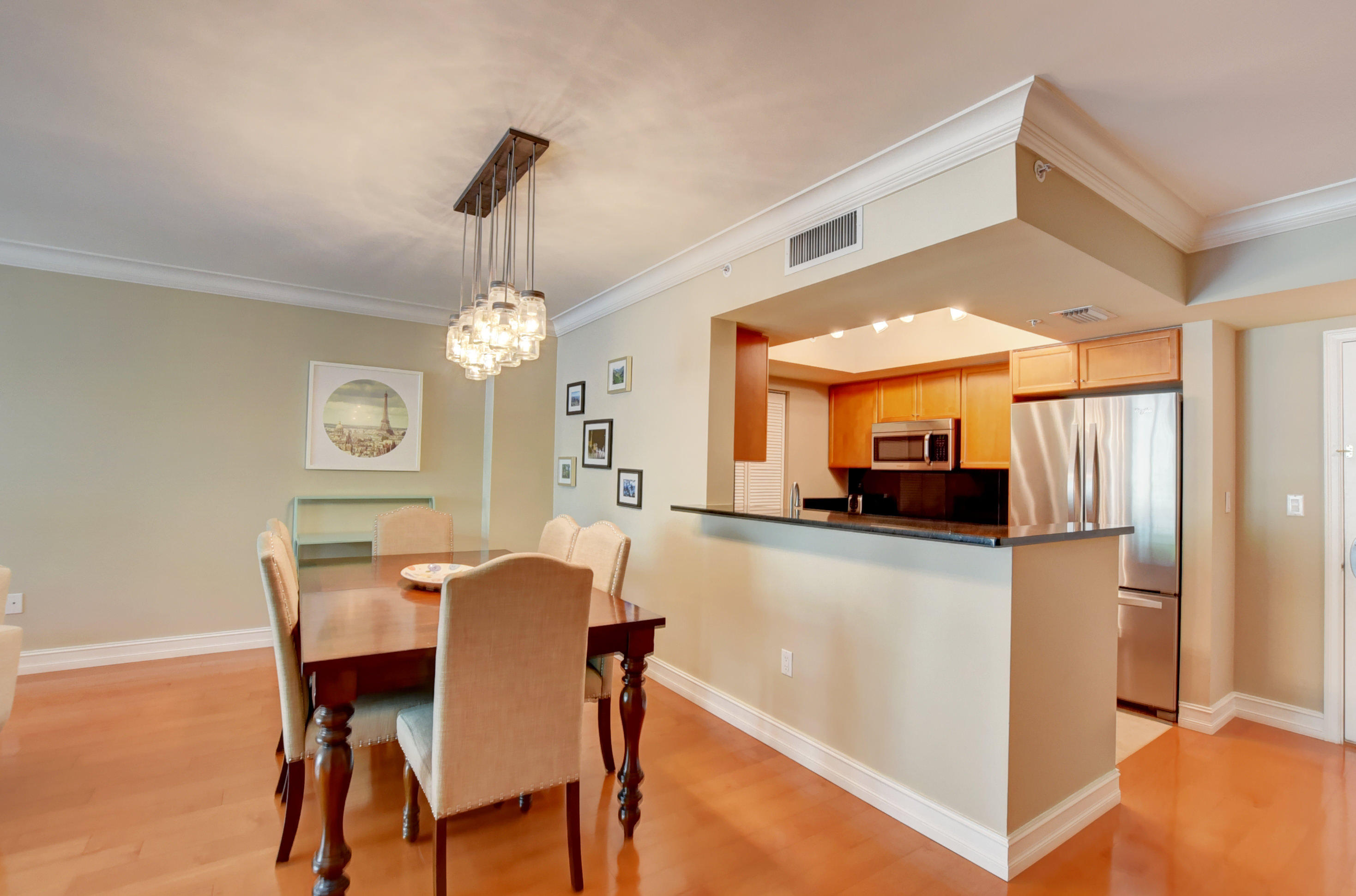 99 Southeast Mizner Boulevard, Unit 614 Boca Raton, FL 33432 - Photo 14 of 31 Dining Room
