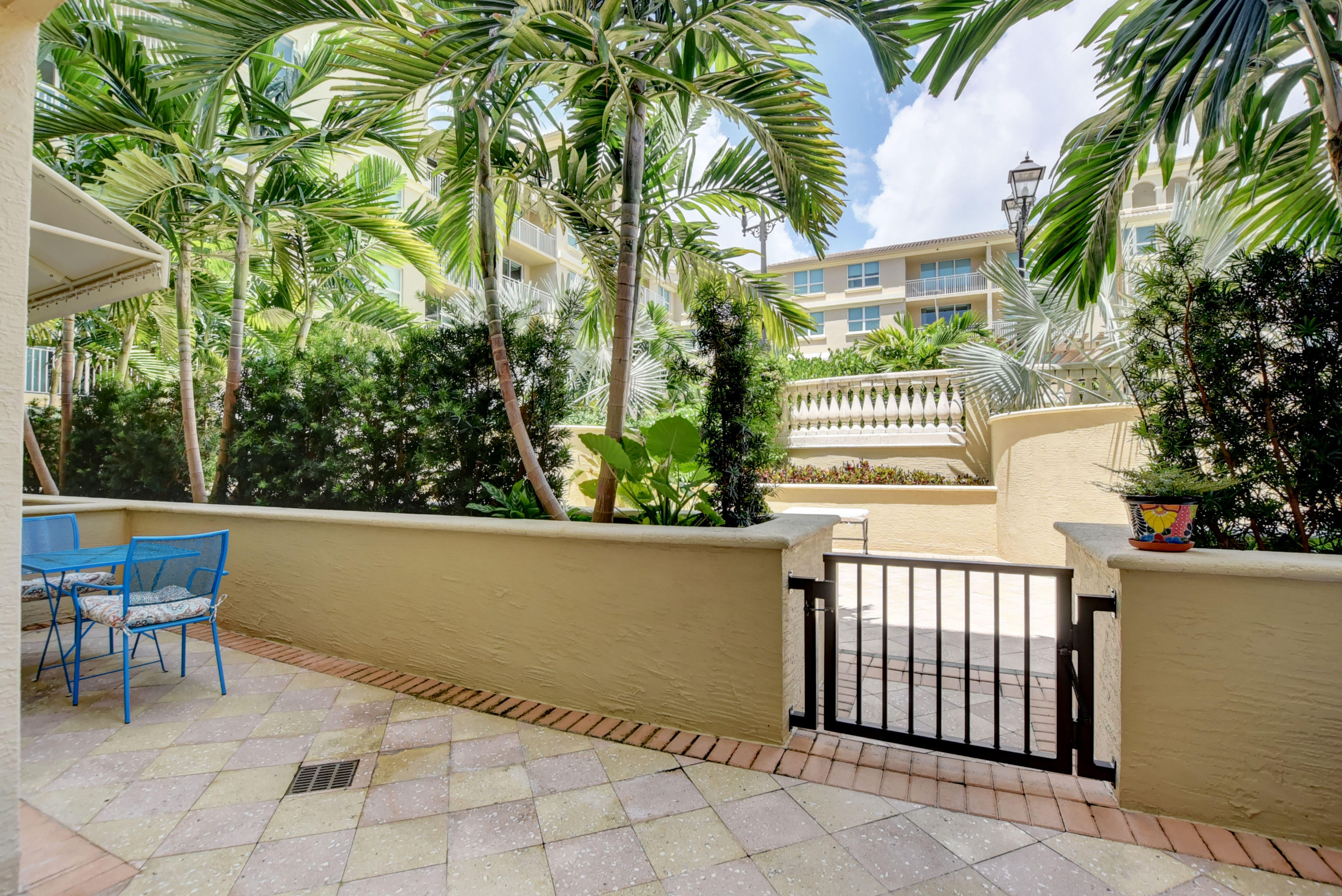 99 Southeast Mizner Boulevard, Unit 614 Boca Raton, FL 33432 - Photo 19 of 31 Private Patio