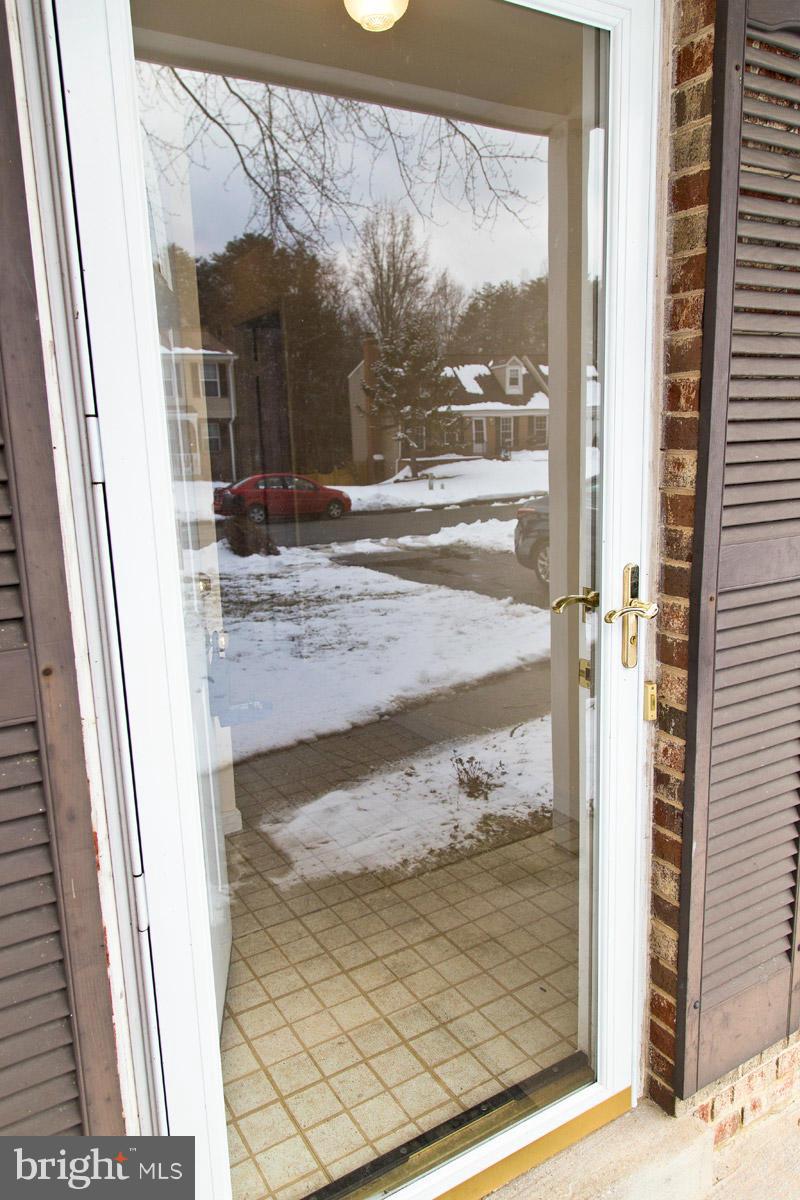 13725 Palm Road Woodbridge, VA 22193 - Photo 2 of 26 View through storm door