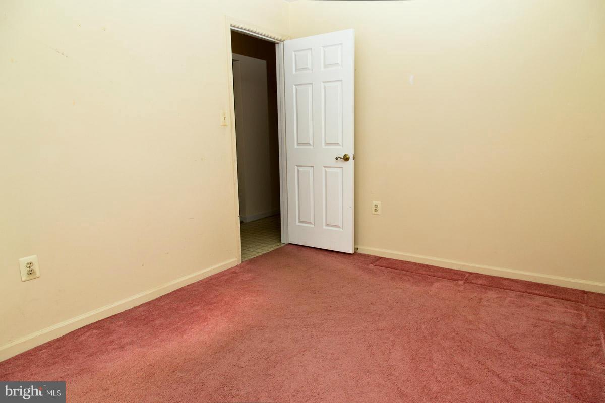 13725 Palm Road Woodbridge, VA 22193 - Photo 5 of 26 Bedroom