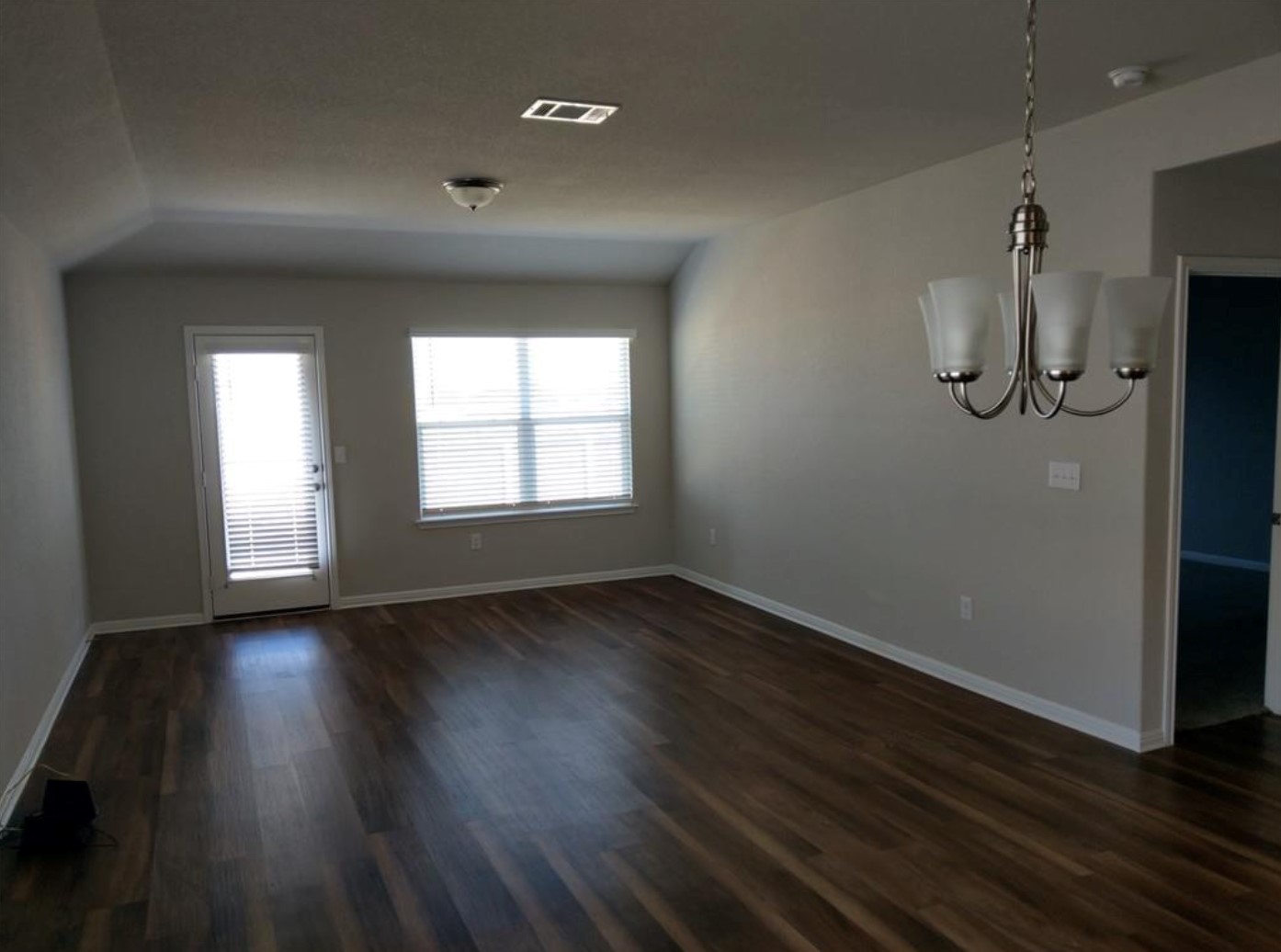 109 Schuster Court Georgetown, TX 78626 - Photo 4 of 18