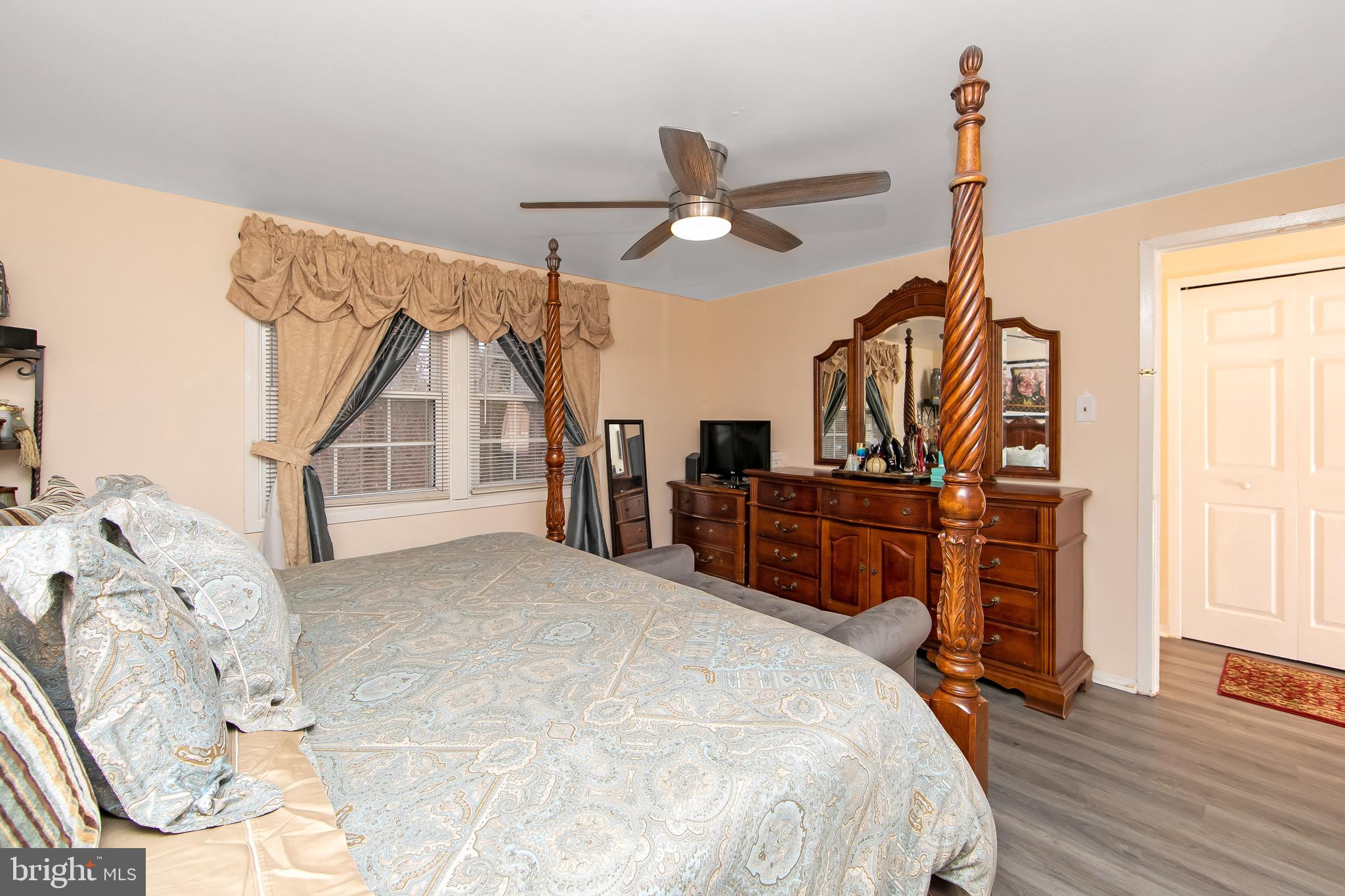 40 Rittenhouse Drive Willingboro, NJ 08046 - Photo 16 of 32 a bedroom with a bed closet and a window